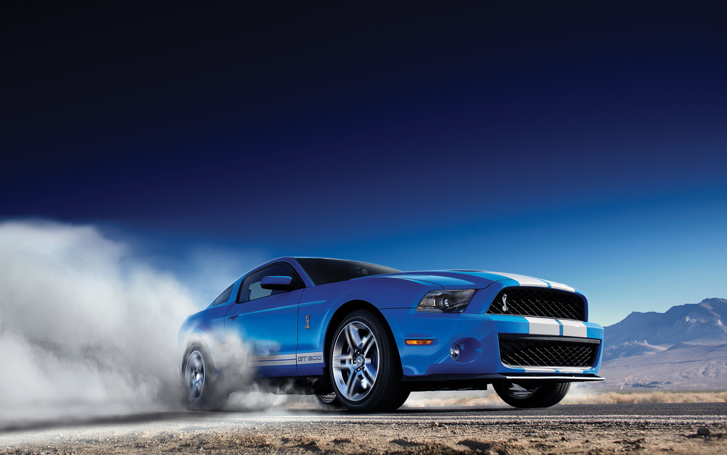 2012-Ford-Mustang-Shelby-GT500-front-three-quarter-burnout.jpg