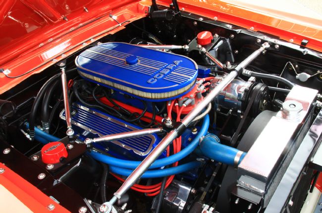 1965-ford-mustang-engine-view