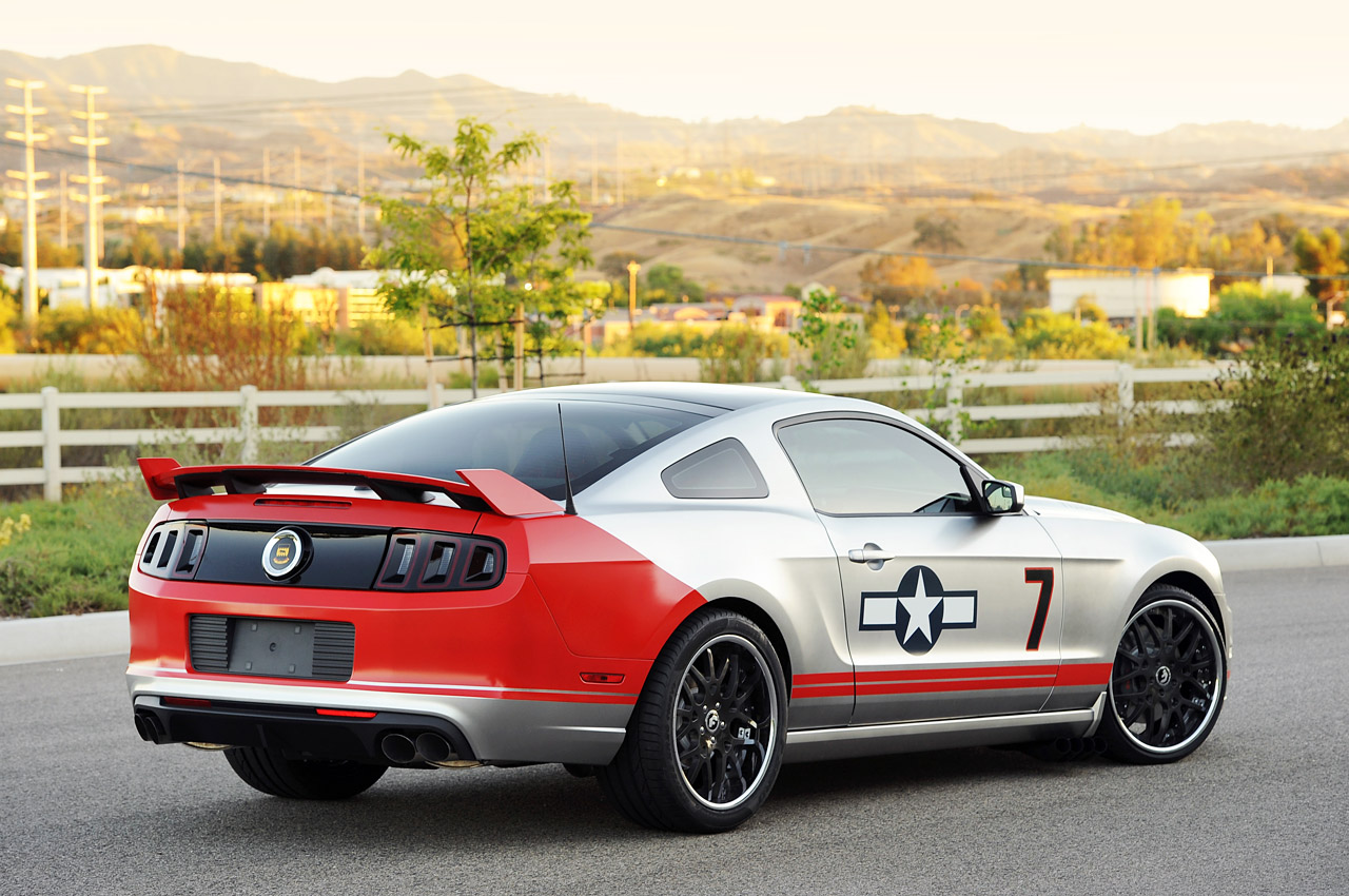 02-red-tails-mustang.jpg