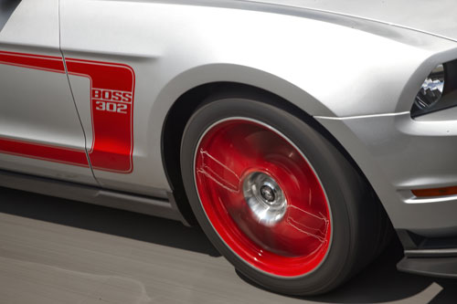 12MustangBoss302_135_HR.jpg