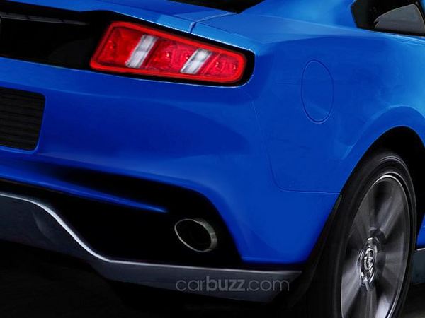 2015-Mustang-Render-Carbuzz-2.jpg