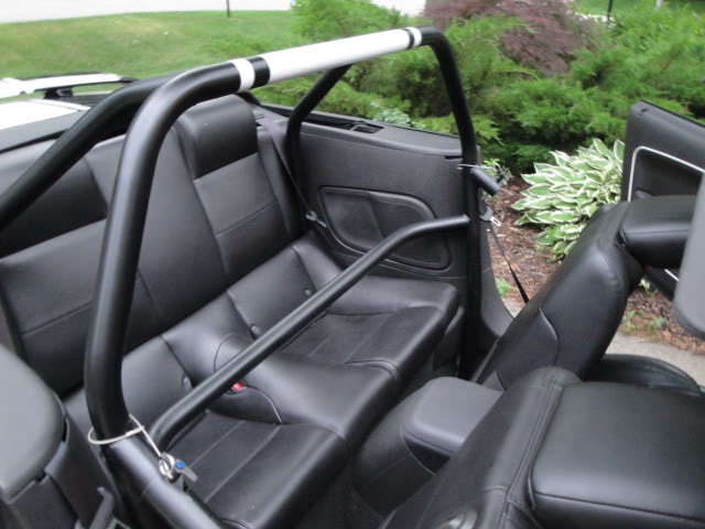 6 point roll cage.