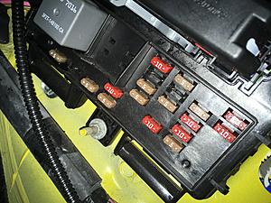 Advice for wiring an EL wire from fusebox-img-2818.jpg
