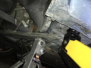 S197 front lifting and jack stand point-photo61.jpg