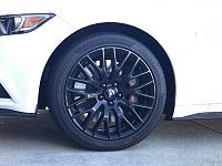2017 GT convertible-black-lug-nuts.jpg