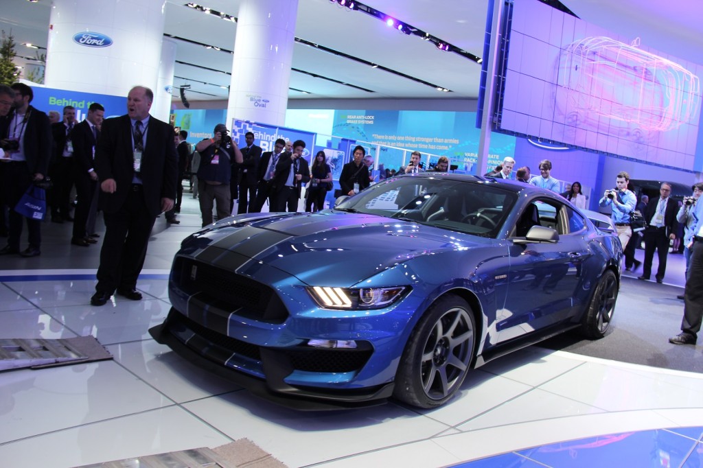 2016 Ford Mustang Shelby GT350R (11)