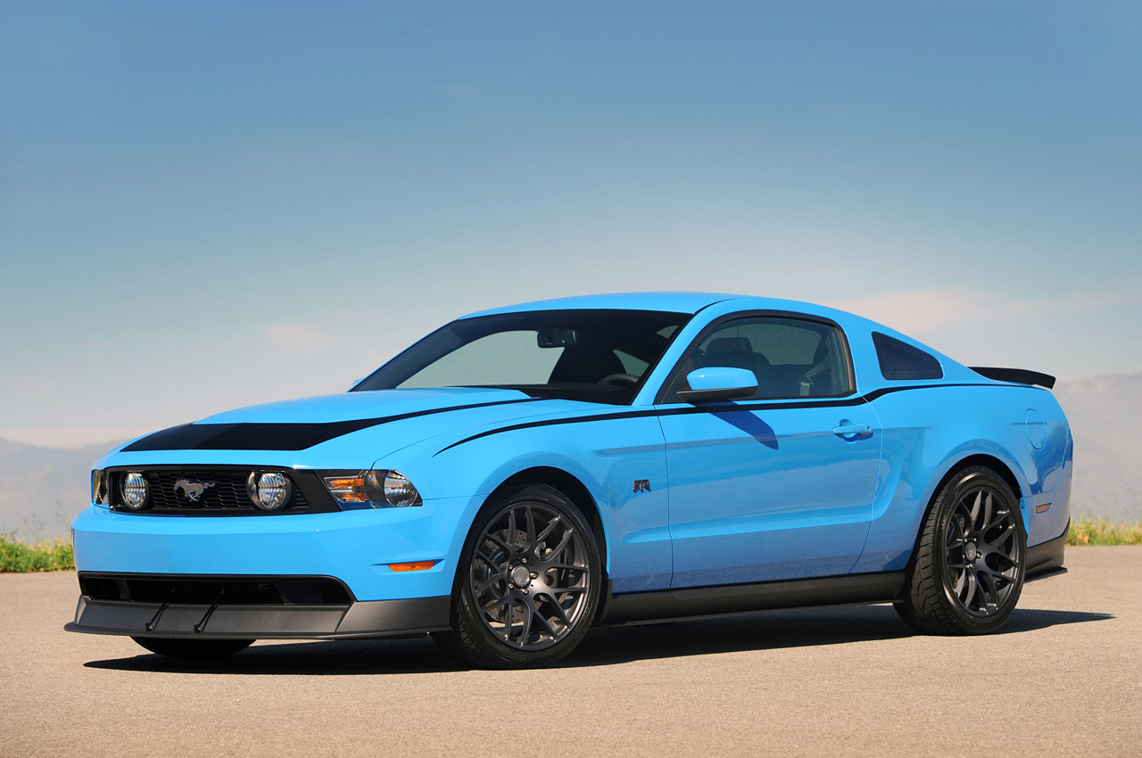 Grabber Blue Added Back as 2017 Mustang Color Option
