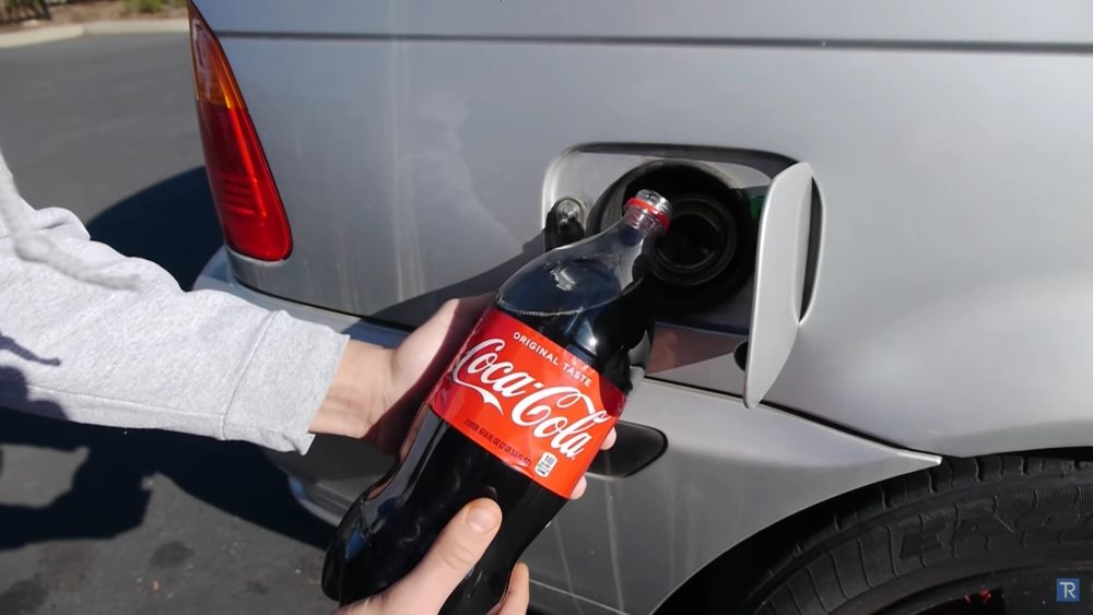 Coca Cola in Fuel Tank