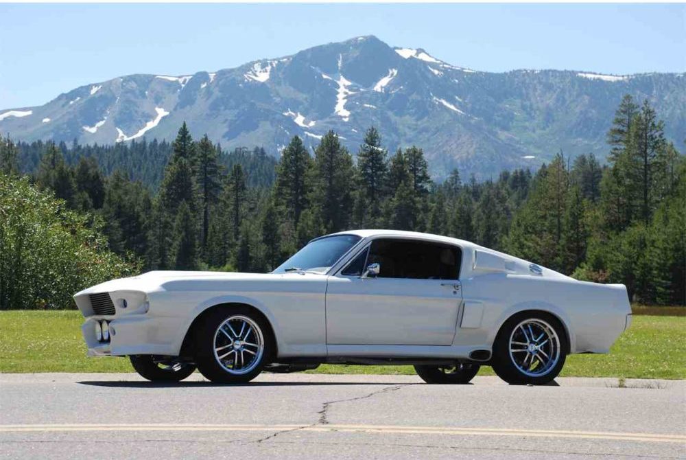 1967 For Mustang Fastback resto-mod