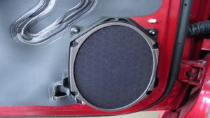 Ford Mustang V6 and Mustang GT 1994-2004: How to Replace Speakers