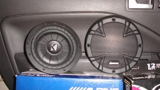 Ford Mustang V6 and Mustang GT 2005-2014: How to Replace Speakers