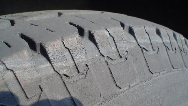 Ford Mustang V6 and Mustang GT 1994-2014: Tires General Information and Specs
