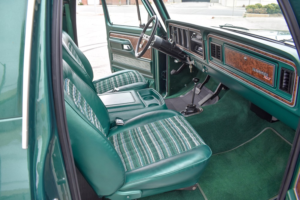 Big Bronco With Coyote Power Goes for Insane Price at Auction